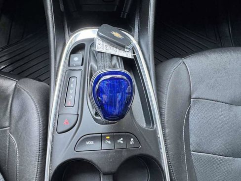 Used 2017 Chevrolet Volt Premier w/ Driver Confidence II Package FWD image 49
