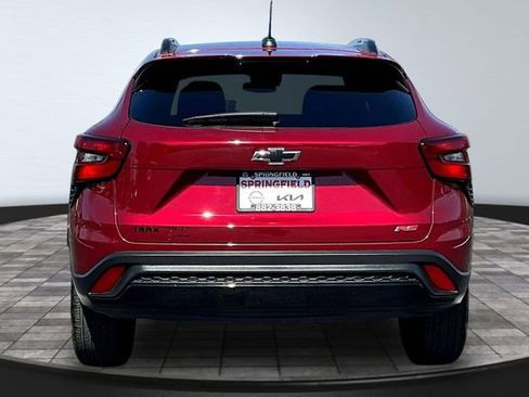 Used 2025 Chevrolet Trax RS image 5