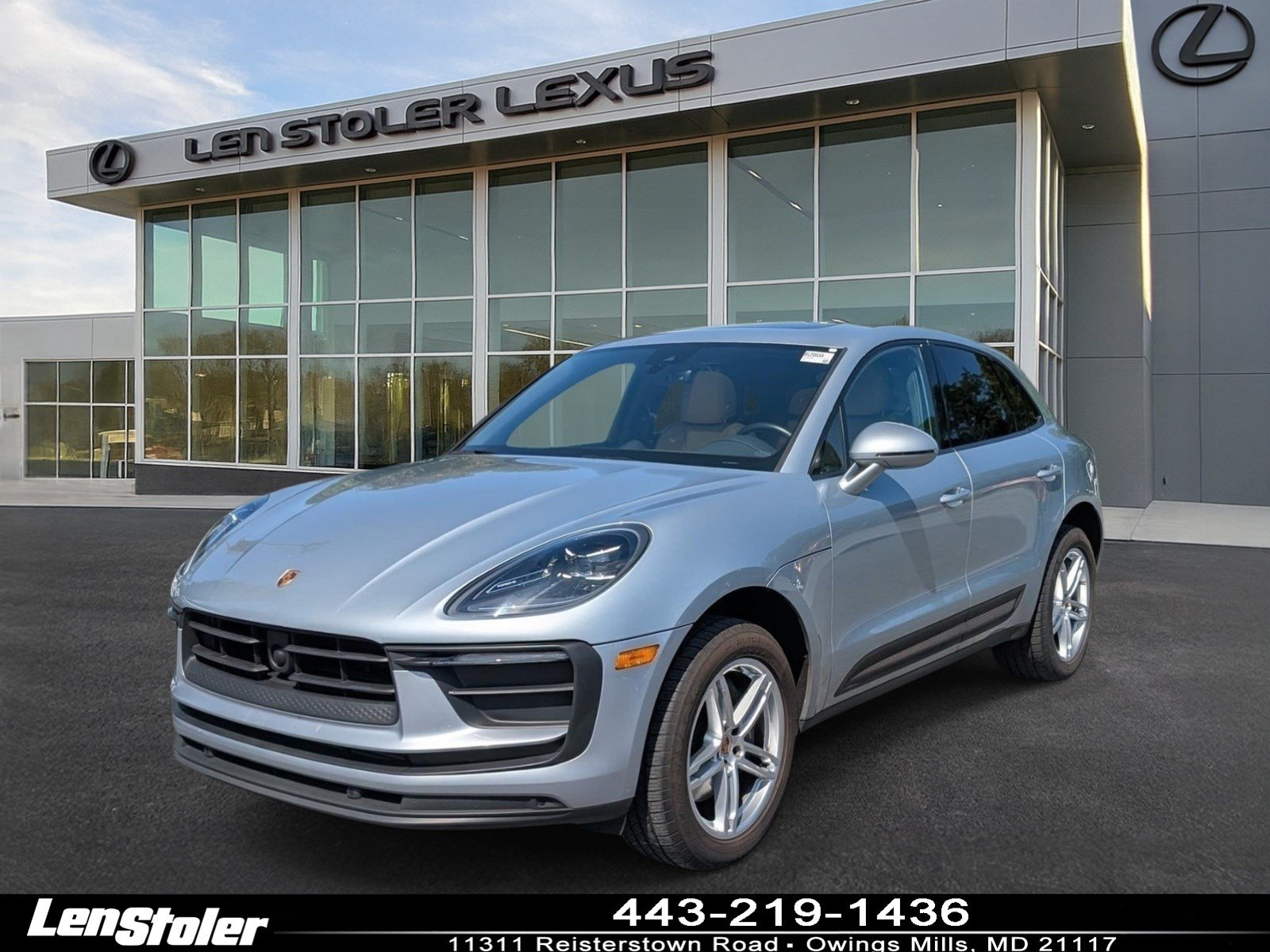 Used 2024 Porsche Macan AWD/4WD image 7