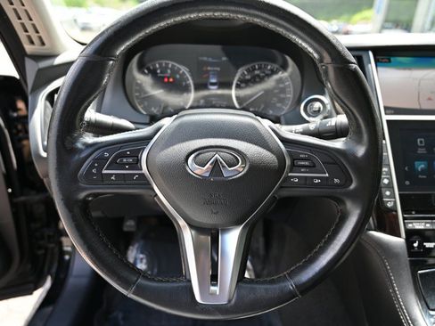 Used 2018 INFINITI Q50 Luxe w/ Essential Package (3.0T Luxe) AWD/4WD image 20