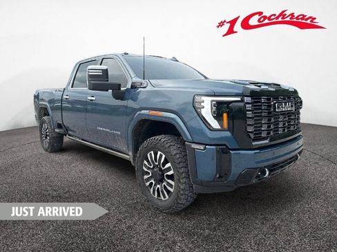 Certified 2025 GMC Sierra 2500 Denali Ultimate AWD/4WD image 1