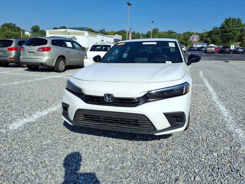 Used 2023 Honda Civic Sport image 5