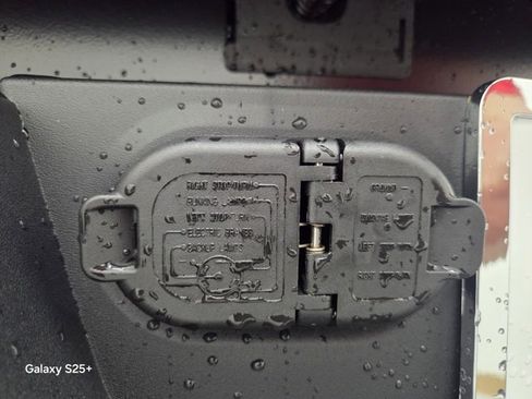 New 2025 Toyota Tacoma TRD Off-Road image 28