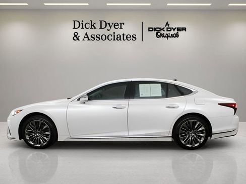 Used 2023 Lexus LS 500 w/ Interior Upgrade Package image 8