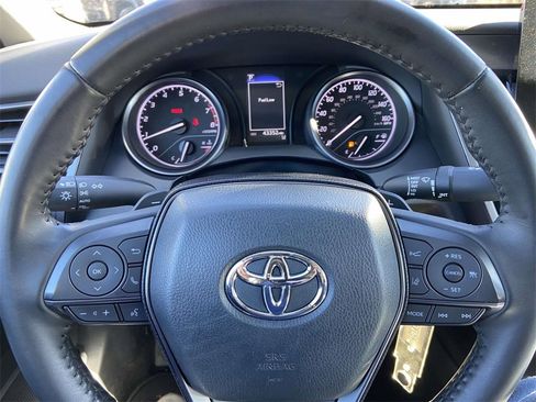Used 2023 Toyota Camry SE image 25