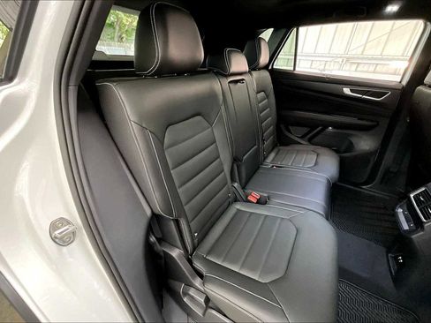 New 2026 Volkswagen Atlas Cross Sport SEL image 27