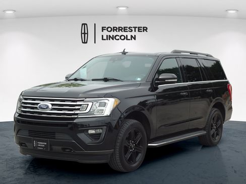 Used 2020 Ford Expedition XLT w/ Equipment Group 202A AWD/4WD image 7