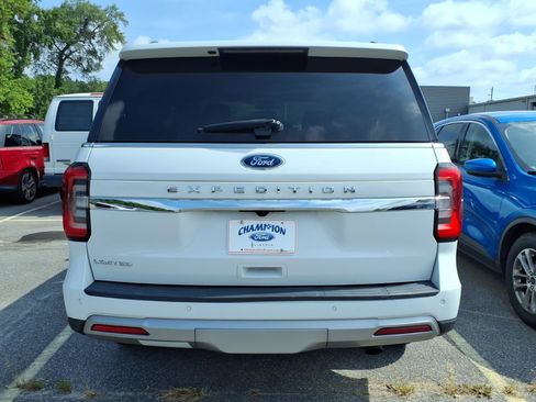Used 2024 Ford Expedition Limited AWD/4WD image 4