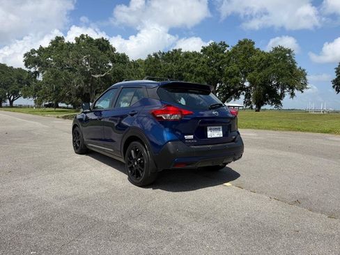 Used 2020 Nissan Kicks SR w/ Exterior Package FWD image 3