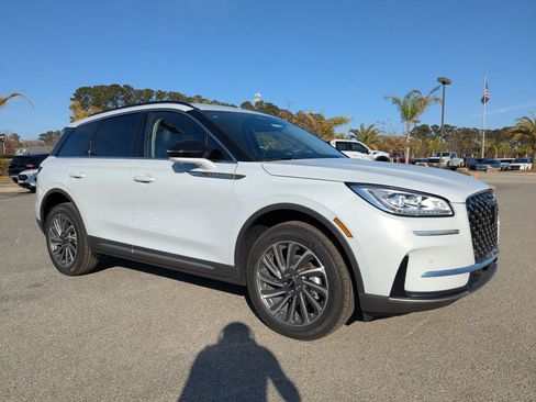 New 2026 Lincoln Corsair Reserve image 3