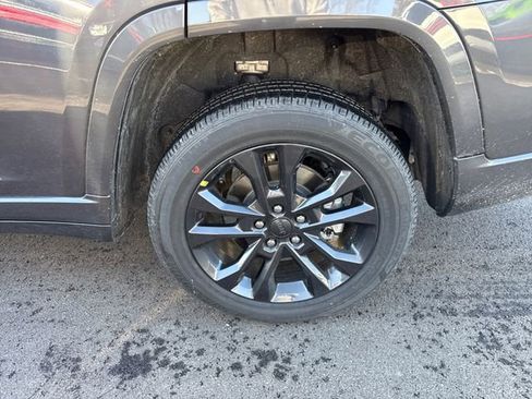 New 2026 Jeep Grand Cherokee L Limited AWD/4WD image 30