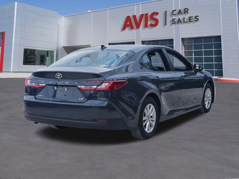 Used 2025 Toyota Camry LE image 6