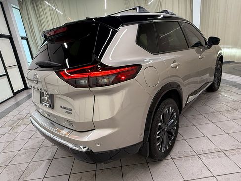 Used 2026 Nissan Rogue Platinum w/ Platinum Premium Package AWD/4WD image 5