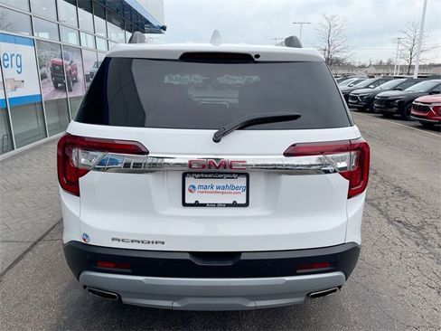 Used 2023 GMC Acadia SLT image 31