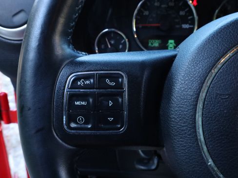 Used 2018 Jeep Wrangler Unlimited Rubicon w/ Cold Weather Group image 34