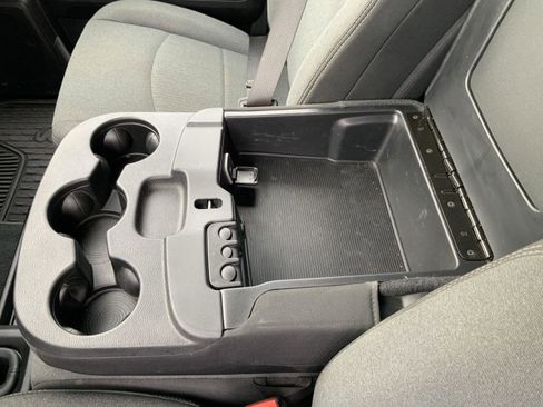 Used 2022 RAM 4500 Tradesman w/ Chrome Appearance Group image 43