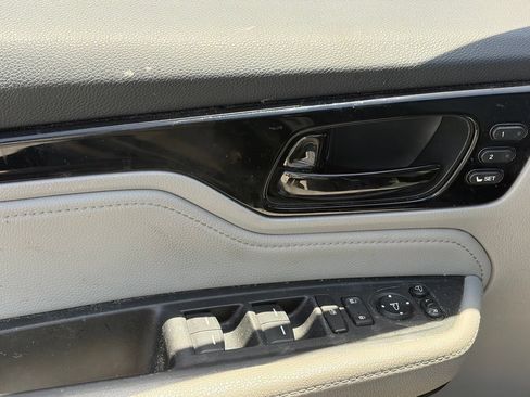 Used 2019 Honda Odyssey Elite image 7
