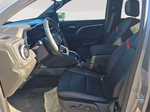 Used 2023 Chevrolet Colorado Z71 w/ Z71 Convenience Package 2 image 7