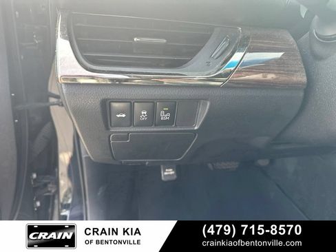 Used 2013 Toyota Avalon XLE Touring FWD image 15