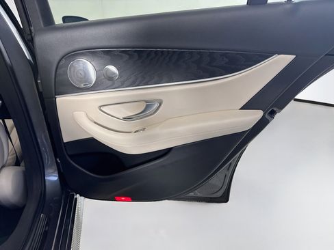 Used 2018 Mercedes-Benz E 300 w/ Premium 3 Package (Q03) image 28