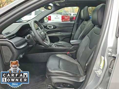Used 2023 Jeep Compass High Altitude AWD/4WD image 12