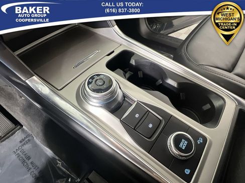 Used 2022 Ford Explorer XLT w/ Equipment Group 202A image 17