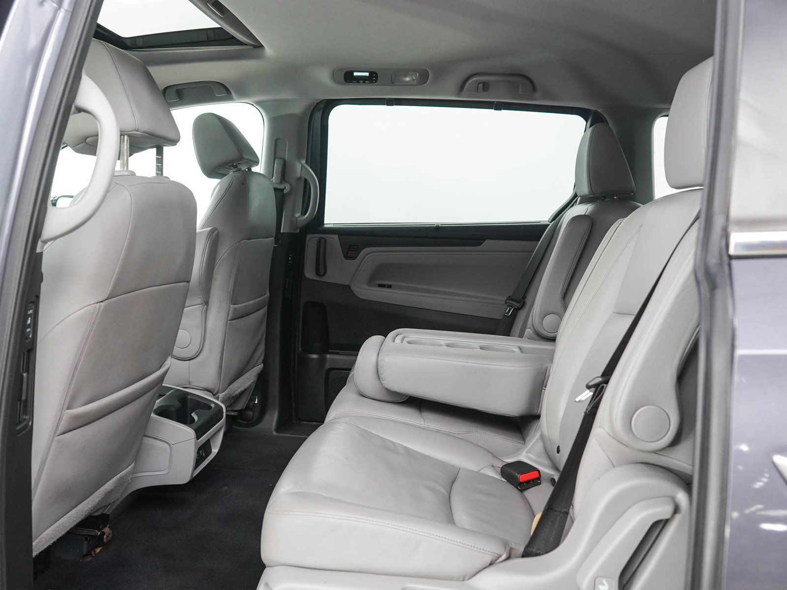 Used 2018 Honda Odyssey EX-L image 16
