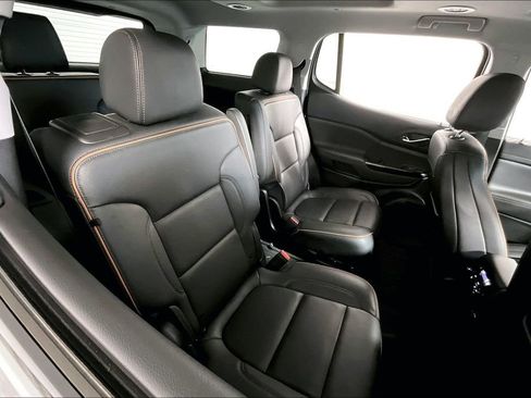 Used 2023 GMC Acadia AT4 w/ Technology Package image 27