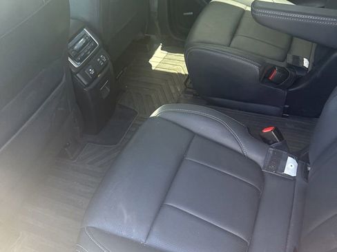 Used 2023 Subaru Ascent Touring AWD/4WD image 15