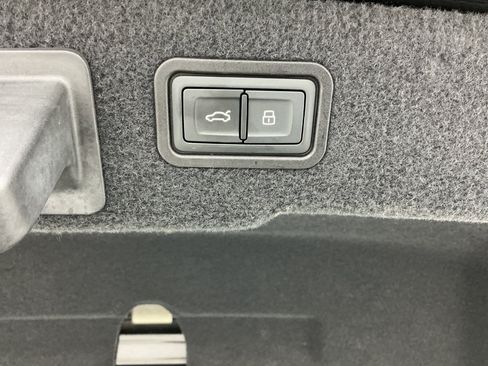 Used 2021 Audi A8 L 3.0T w/ Executive Plus Package AWD/4WD image 47