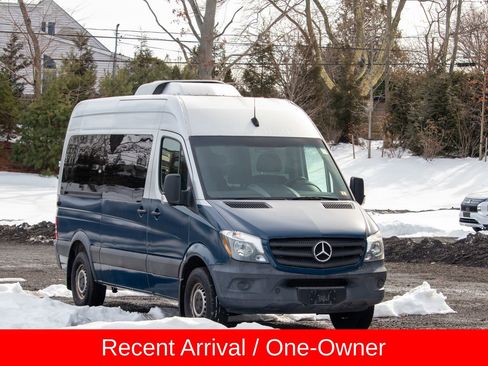 Used 2017 Mercedes-Benz Sprinter 2500 image 12