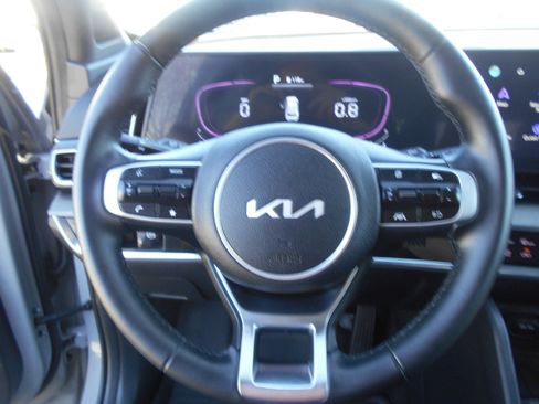 Used 2025 Kia Sportage X-Line w/ Premium Package image 4