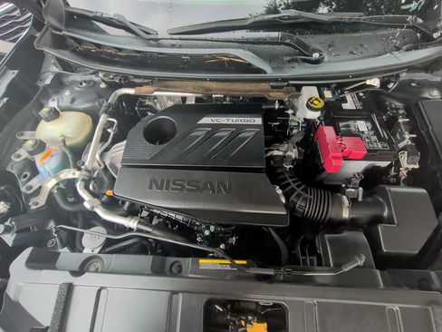 Used 2023 Nissan Rogue S FWD image 11