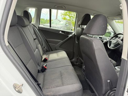 Used 2015 Volkswagen Tiguan S AWD/4WD image 17
