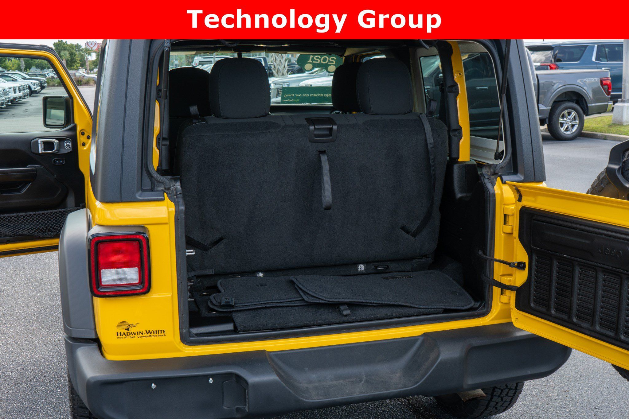 Used 2021 Jeep Wrangler Sport AWD/4WD image 32