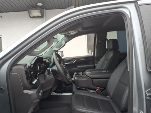 Certified 2025 Chevrolet Silverado 1500 LT w/ Z71 Off-Road Package AWD/4WD image 16