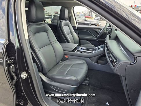 New 2026 Lincoln Aviator 2WD image 12