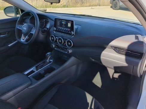 Used 2025 Nissan Sentra SR FWD image 29