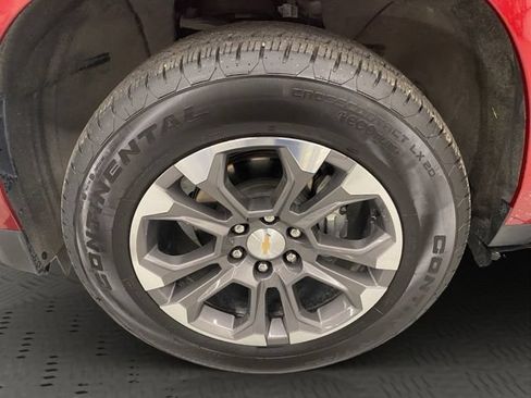 Used 2025 Chevrolet Tahoe LT w/ Comfort Package AWD/4WD image 16