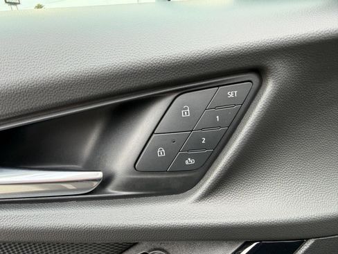 Used 2025 Chevrolet Equinox RS w/ Safety and Technology Package image 13