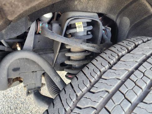 Used 2022 Chevrolet Colorado LT w/ Fleet Safety Package image 19