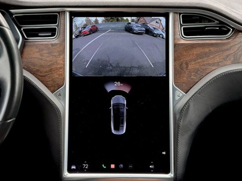 Used 2017 Tesla Model X 90D image 16