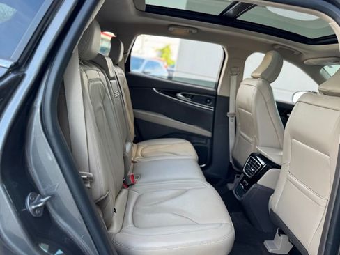 Used 2021 Lincoln Nautilus Reserve image 26