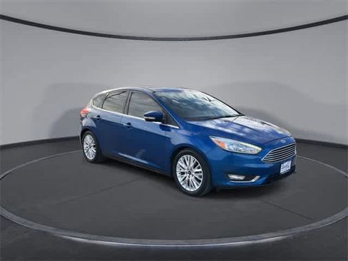 Used 2018 Ford Focus Titanium image 2