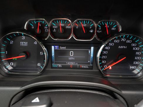 Used 2018 GMC Yukon XL SLT w/ Open Road Package RWD image 24
