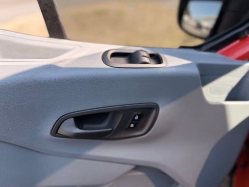 Used 2023 Ford Transit 350 XLT image 29