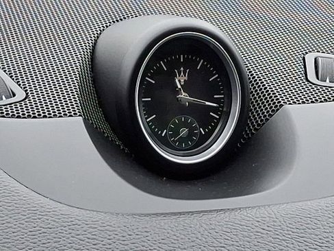 Used 2022 Maserati Levante GT image 32