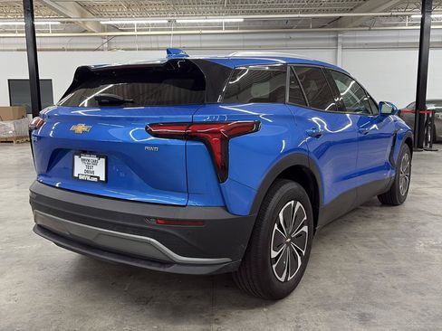 Used 2024 Chevrolet Blazer EV LT AWD/4WD image 7