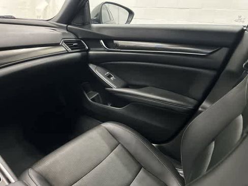 Used 2022 Honda Accord Sport image 13