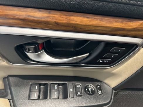 Used 2017 Honda CR-V EX-L image 8